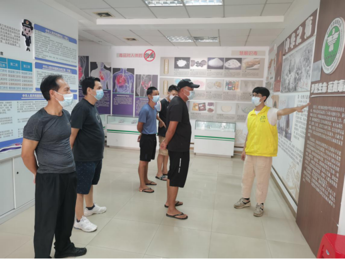 阜沙鎮禁毒信息〔2022〕第224期-- 弘揚禁毒精神，筑牢禁毒防線-阜沙鎮組織群眾參觀禁毒教育基地