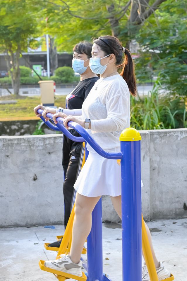 221111-【公益體彩進(jìn)社區(qū)-南區(qū)】守護(hù)健康,有我添“彩” 公益體彩走進(jìn)中山良都社區(qū) (156).